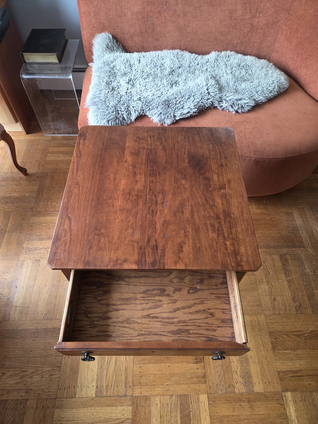 Bob Timberlake By Lexington Solid Walnut Occasional Table - photo 4