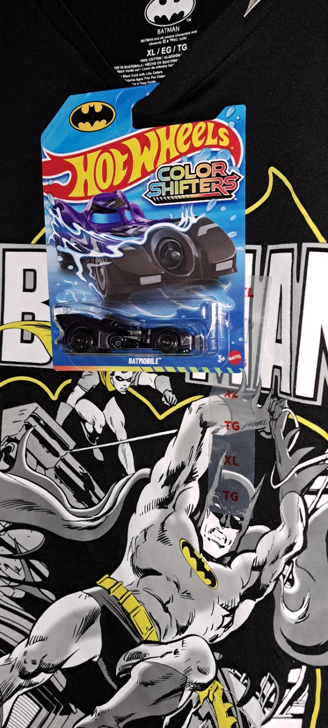 Batman T-Shirt & Hot Wheels/Color Shifter Batmobile, Sz's S-XL