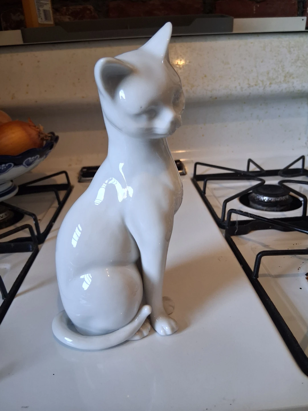 White Porcelain Cat Figurine - photo 4