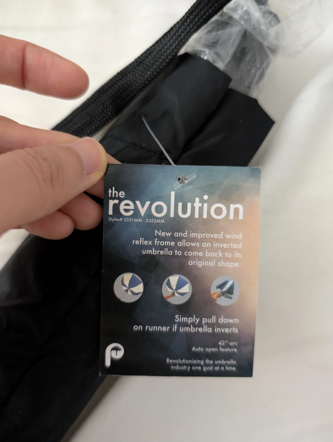 Brand New The Revolution Foldable Umbrella 42" Arc Open Style - photo 2