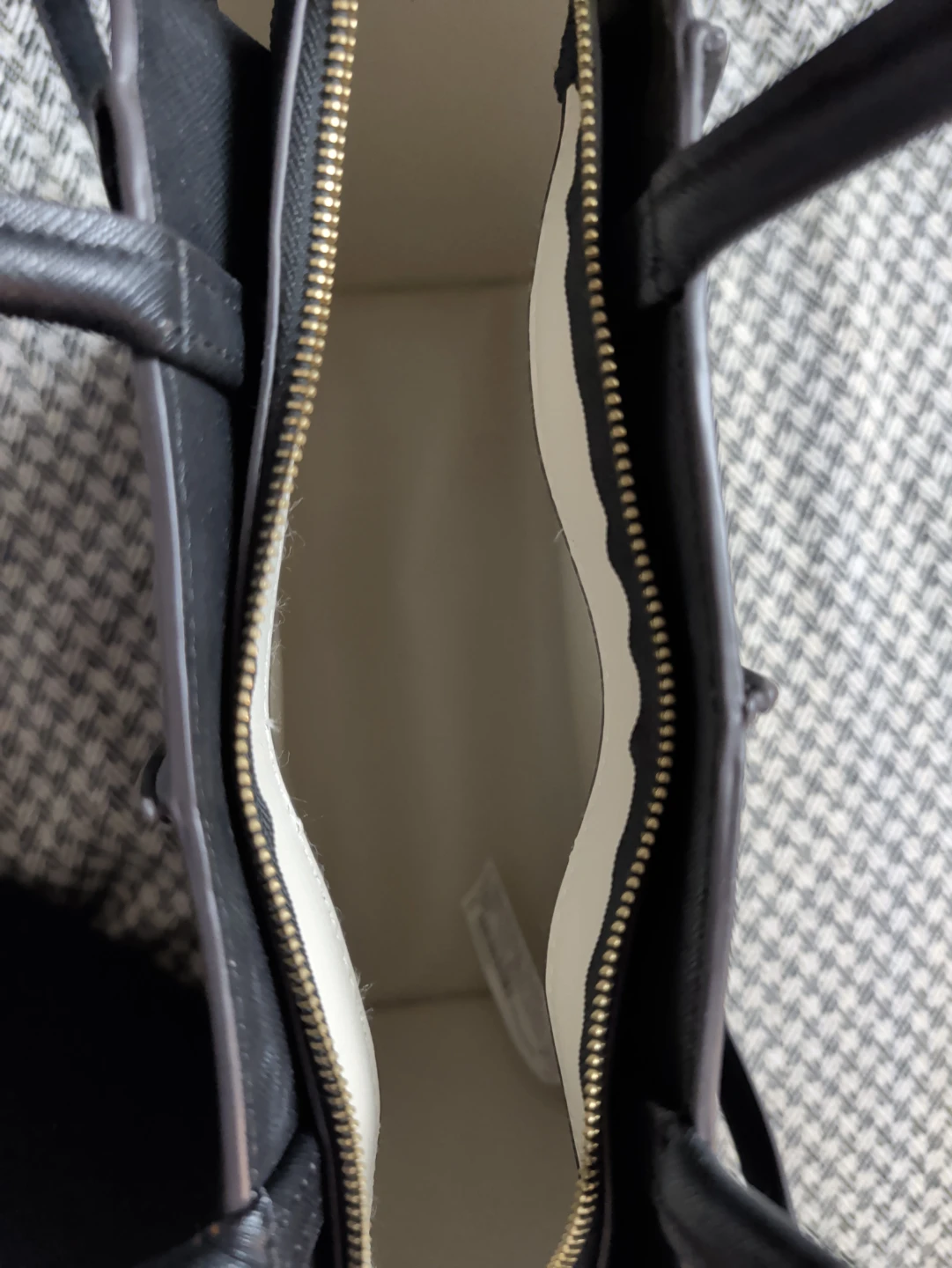 Zara Basic Collection Black Handbag 🏈 - photo 2