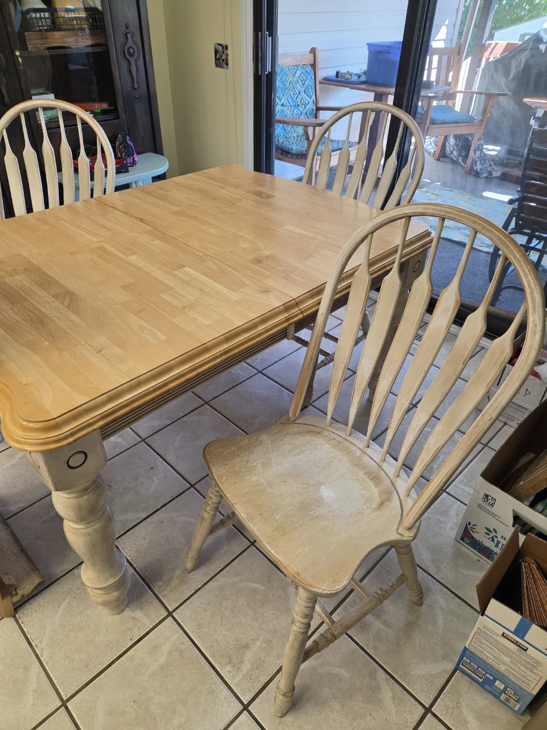 Solid Maple kitchen table with 3chairs