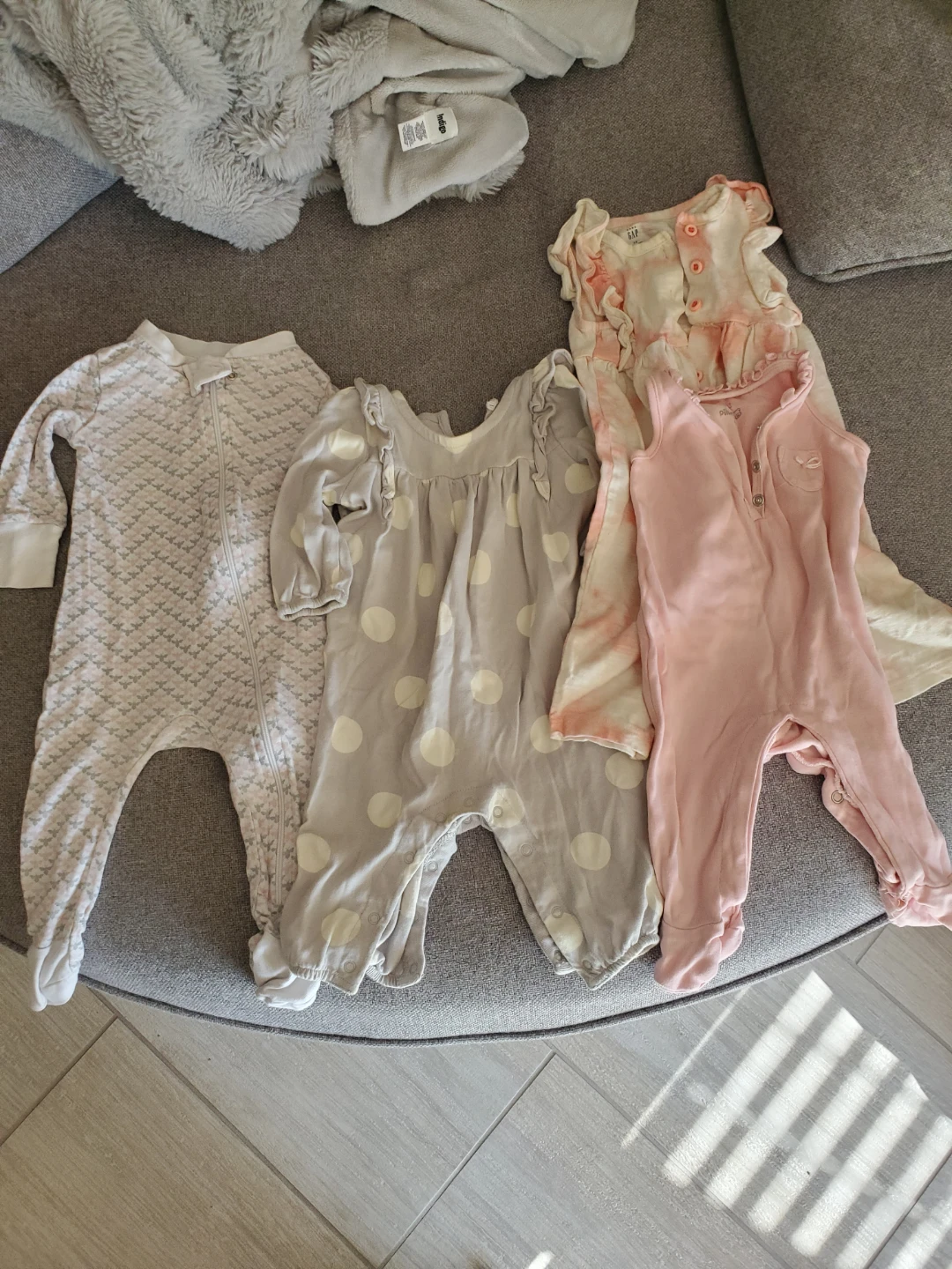 Large baby girl clothing bundle (3 to 6 months) - photo 4