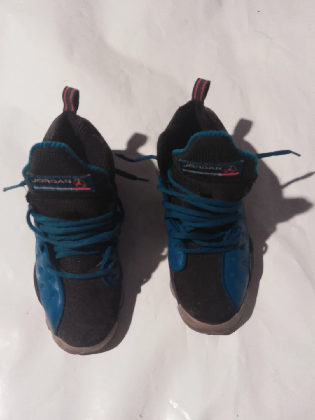 Jordan Basketball Shoes size 6y