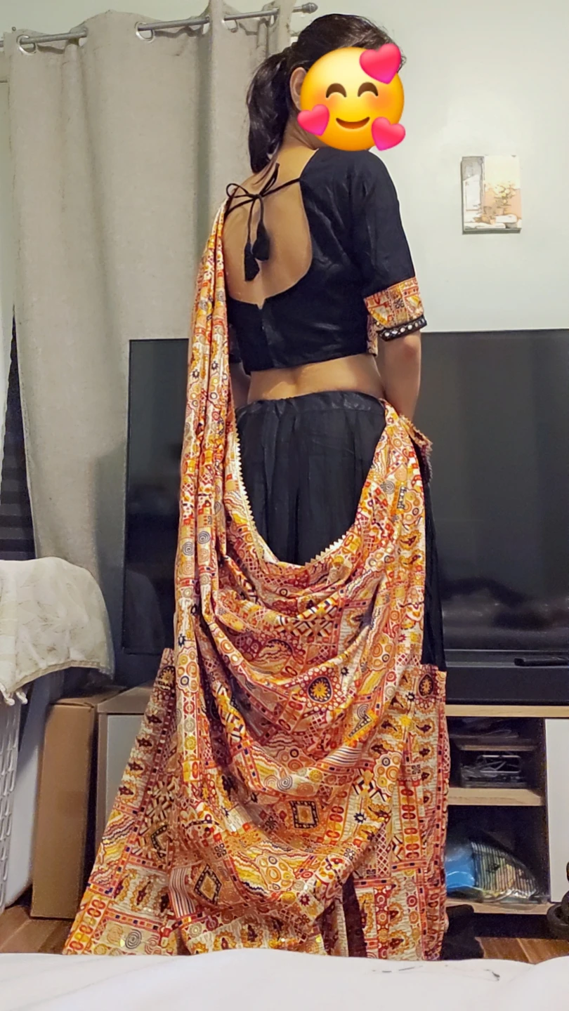 Black and patterned Navratri Chaniya Choli set - photo 2
