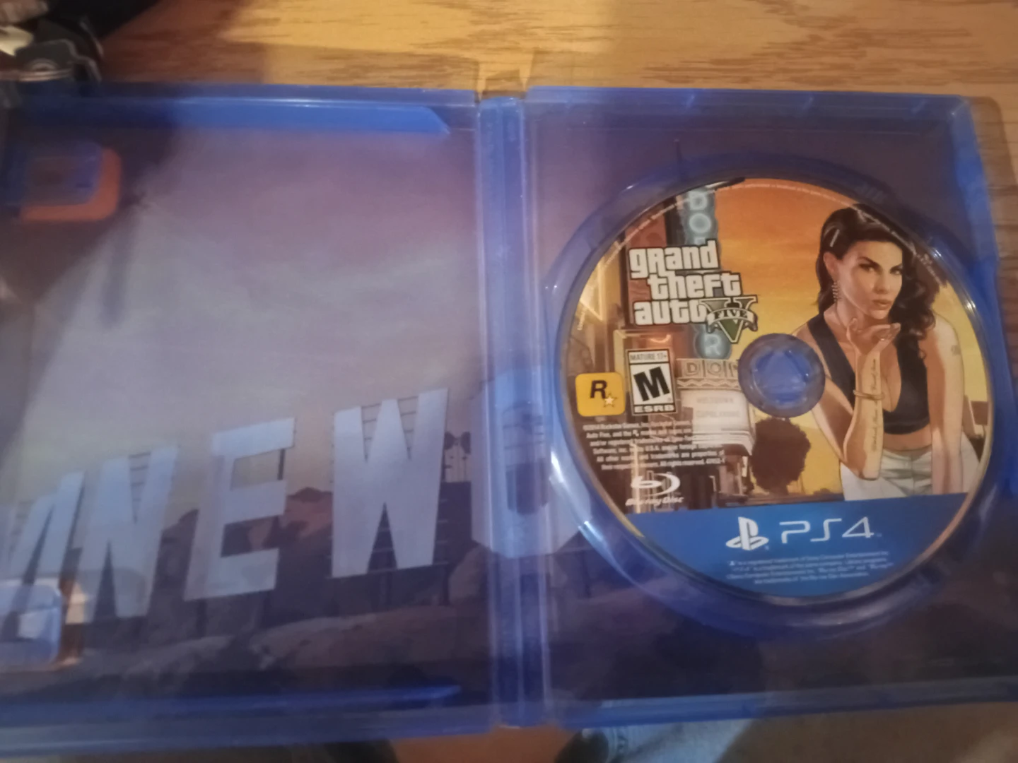 Grand Theft Auto V Premium Edition for PS4 - photo 2