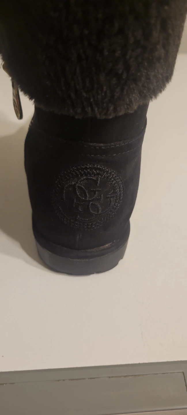 Guess 6M winter boots for women - photo 2