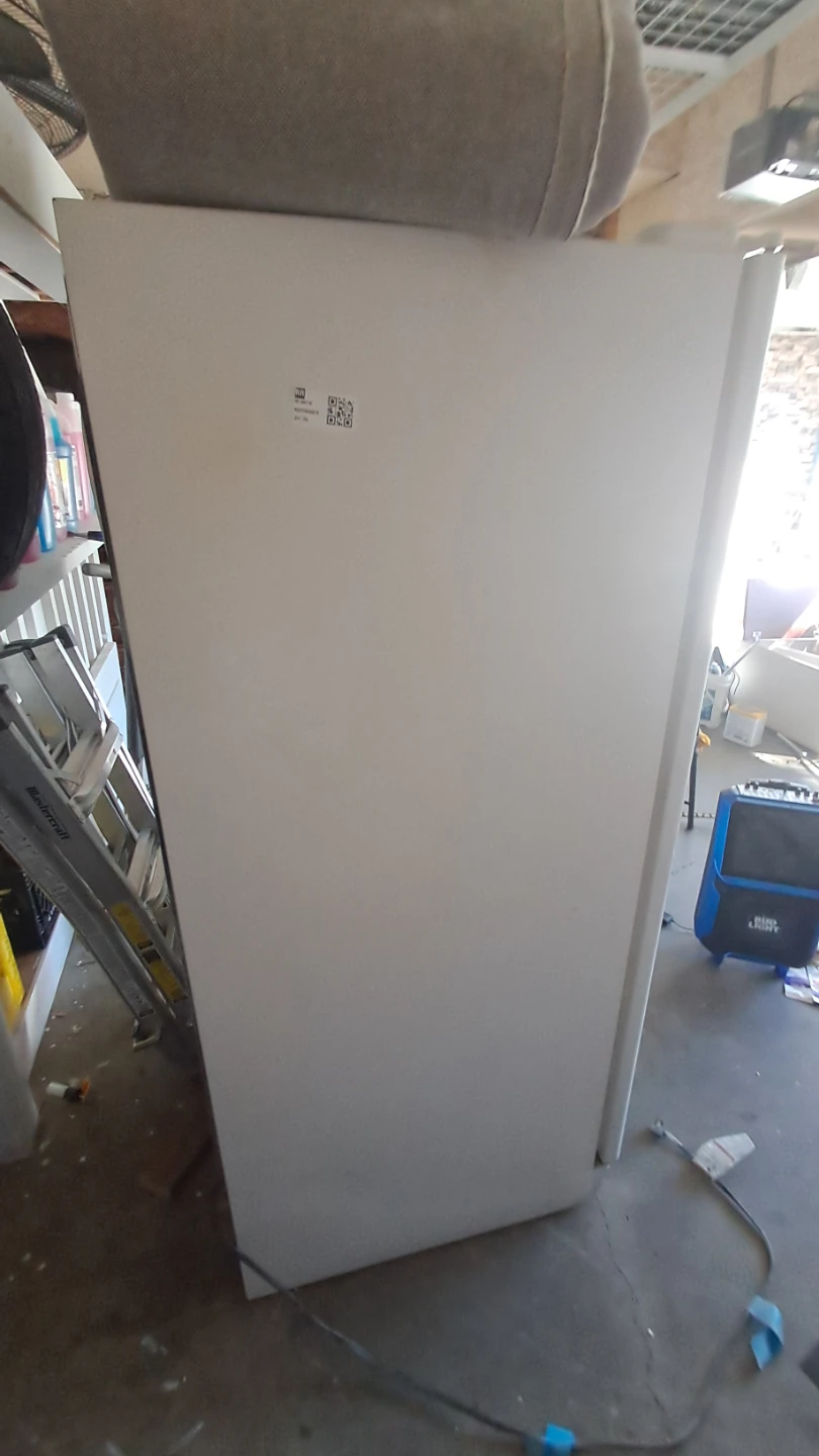 Whirlpool Upright Freezer - photo 5