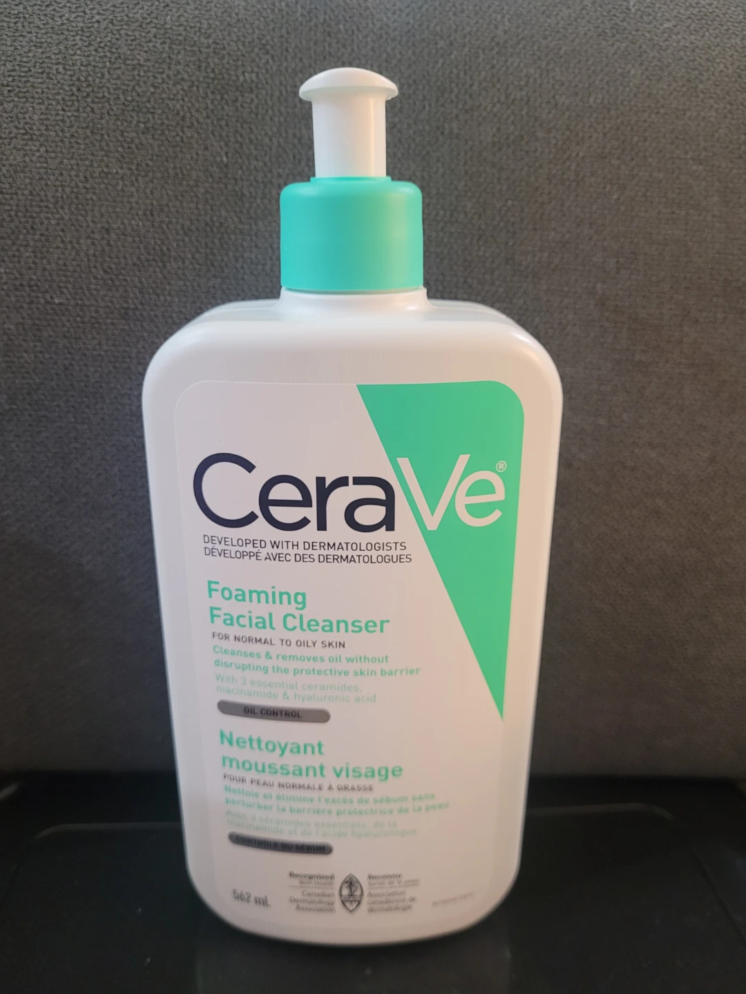 CeraVe Foaming Facial Cleanser 562ml