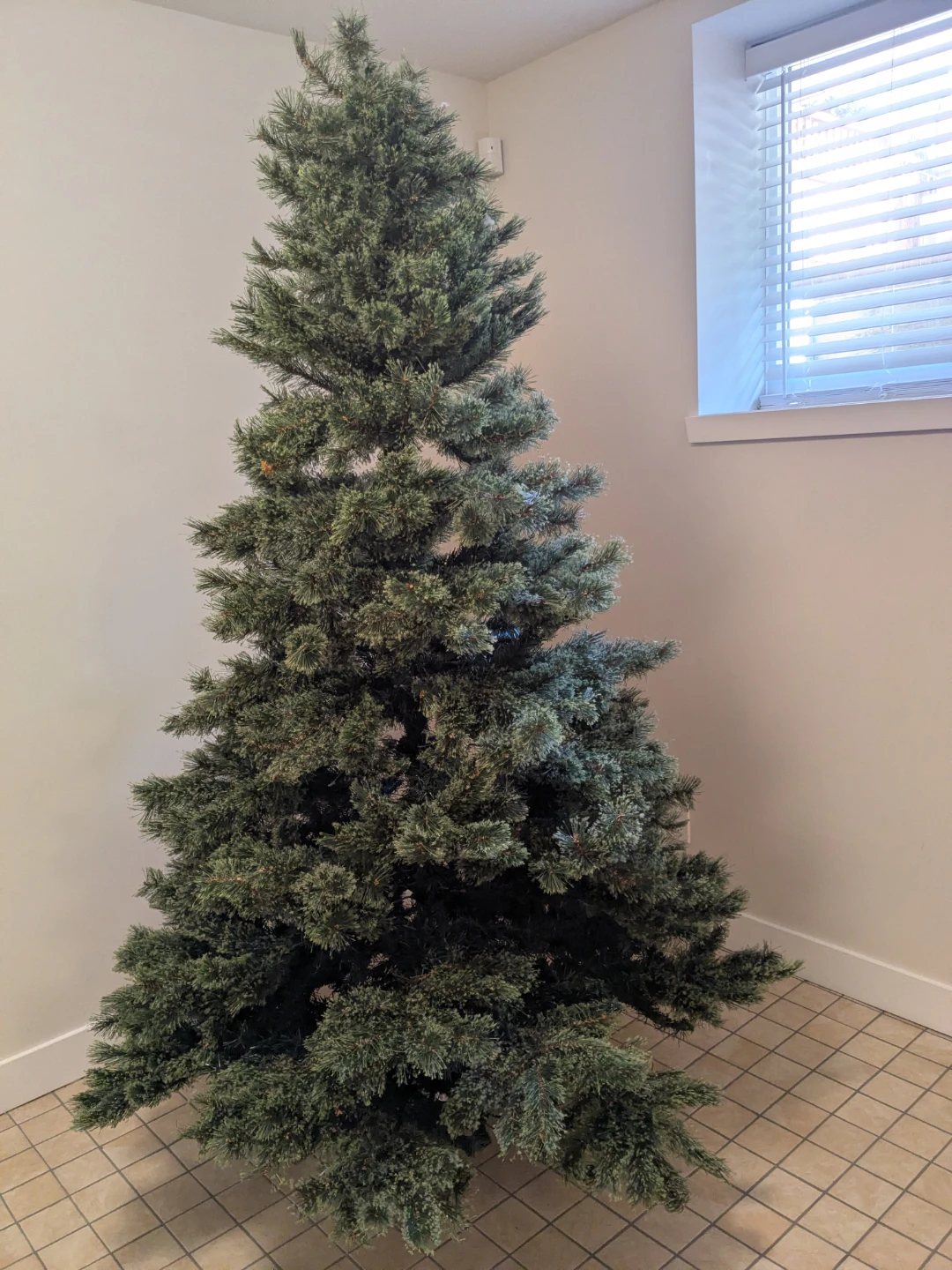 Rona Cashmere Pine Christmas Tree - photo 3