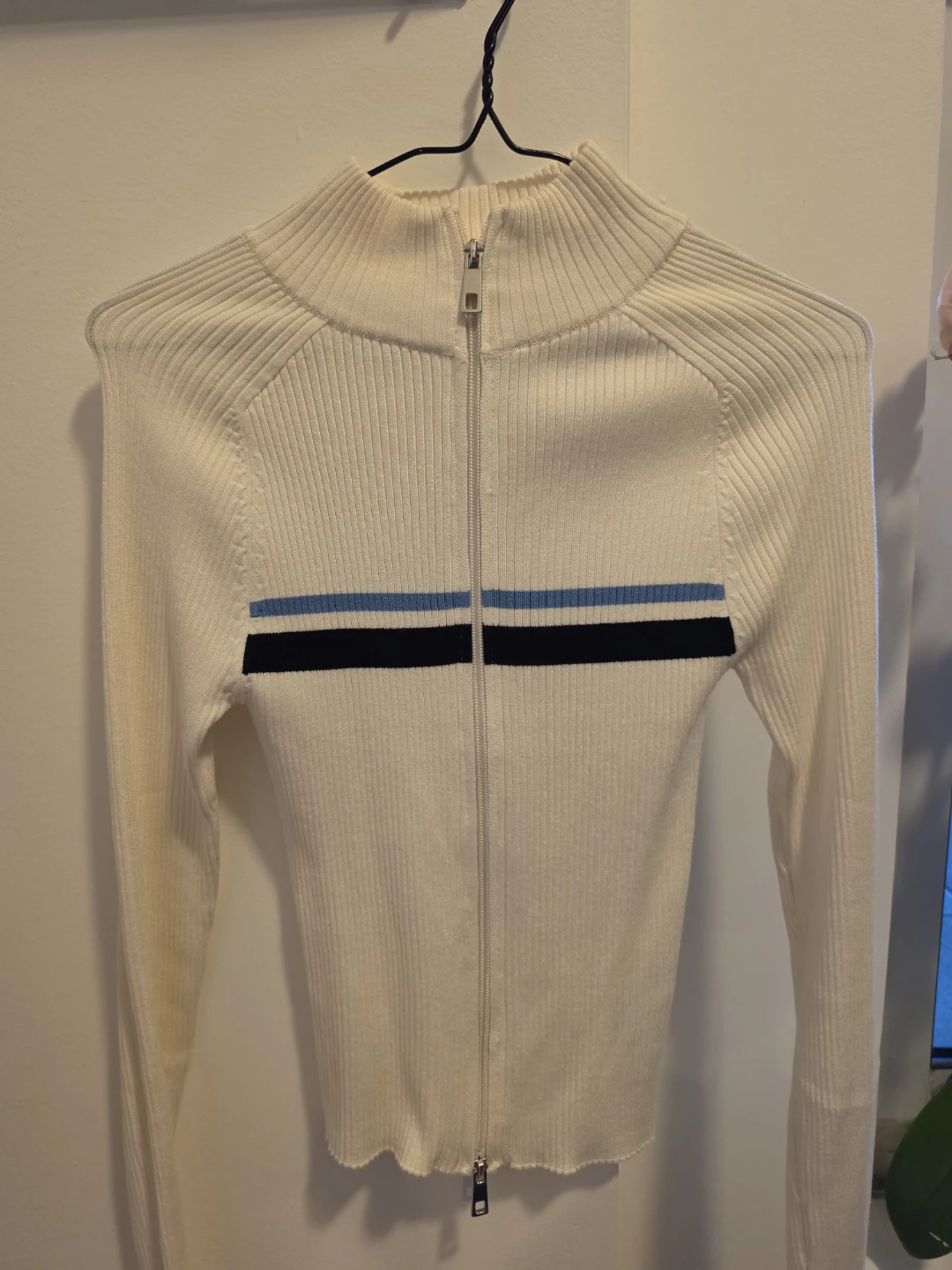 Pull&Bear Cream Zip-Up Sweater - photo 2