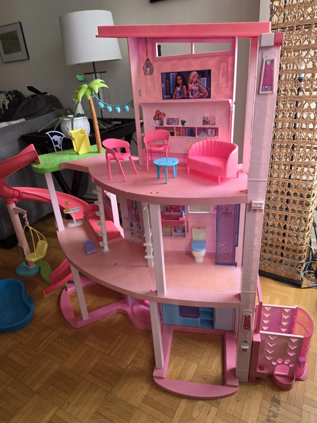 Barbie Dollhouse with Slide and Accessories - photo 2