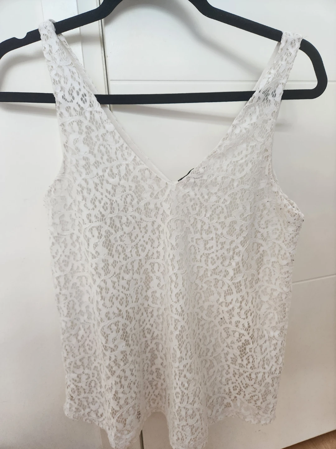 White Lace Sleeveless Tank Top