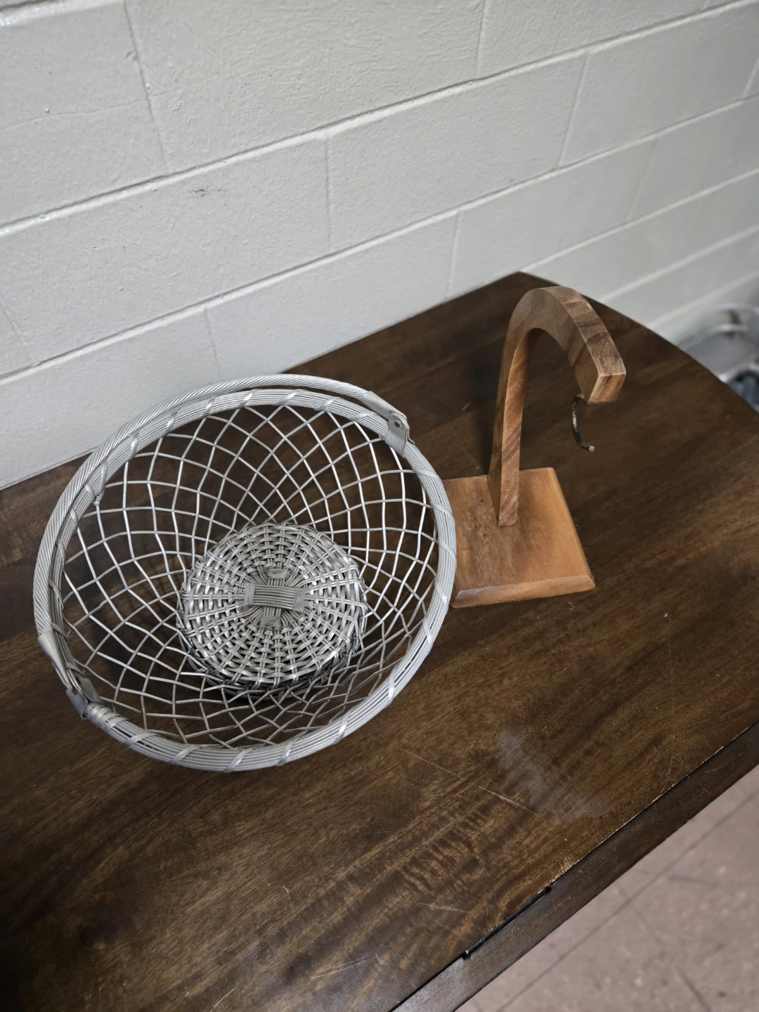 2Pc Vintage Wood Banana Tree Basket Set