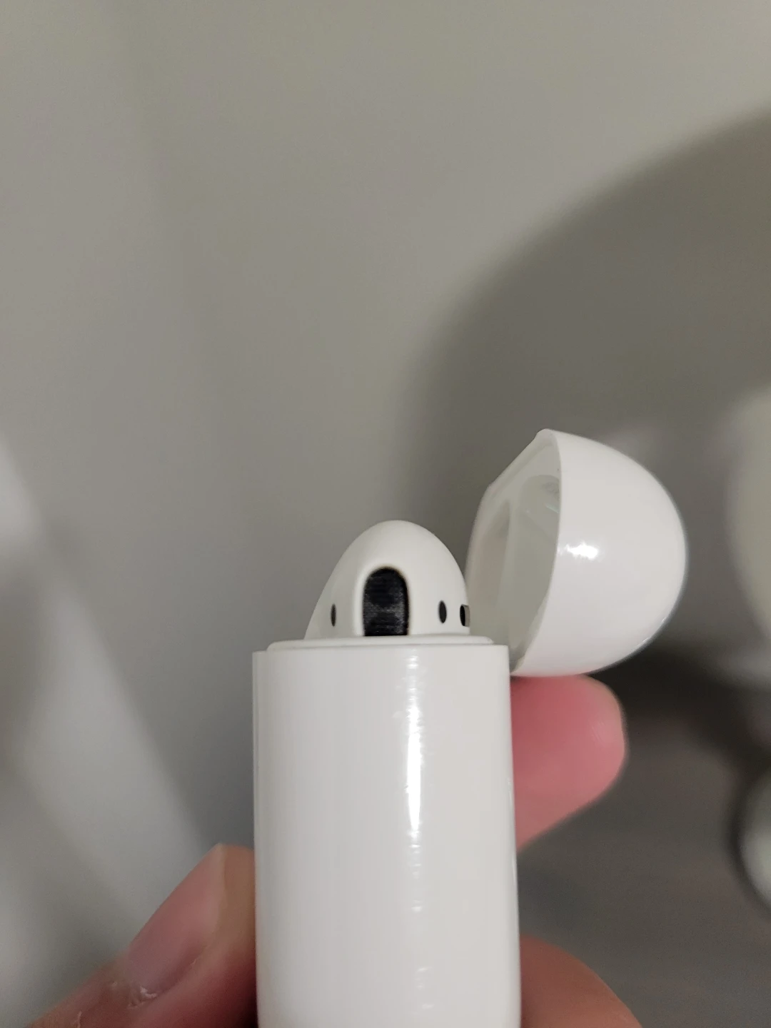 Apple AirPods second generation - photo 5