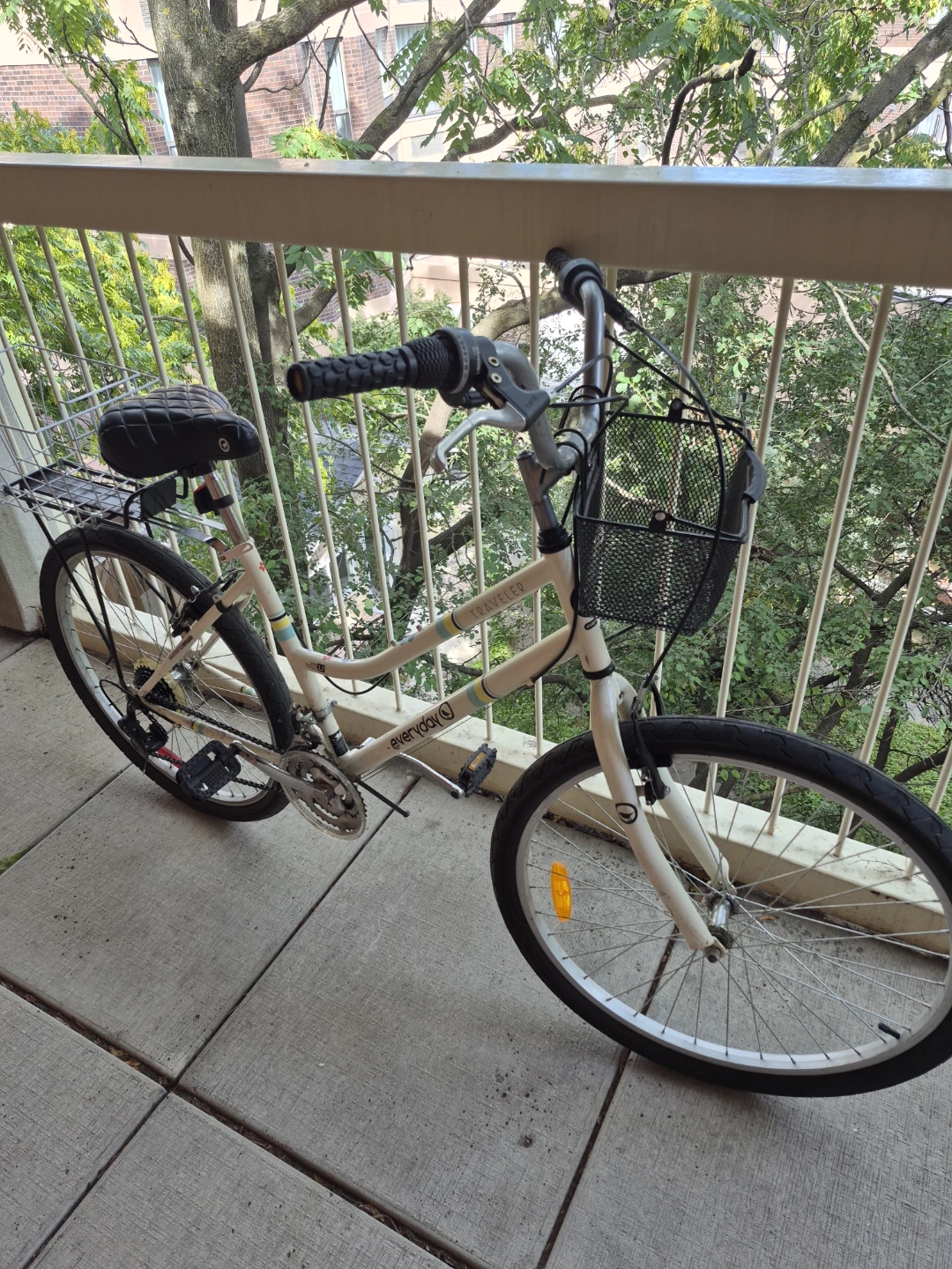 Everyday Traveler Bicycle - photo 2