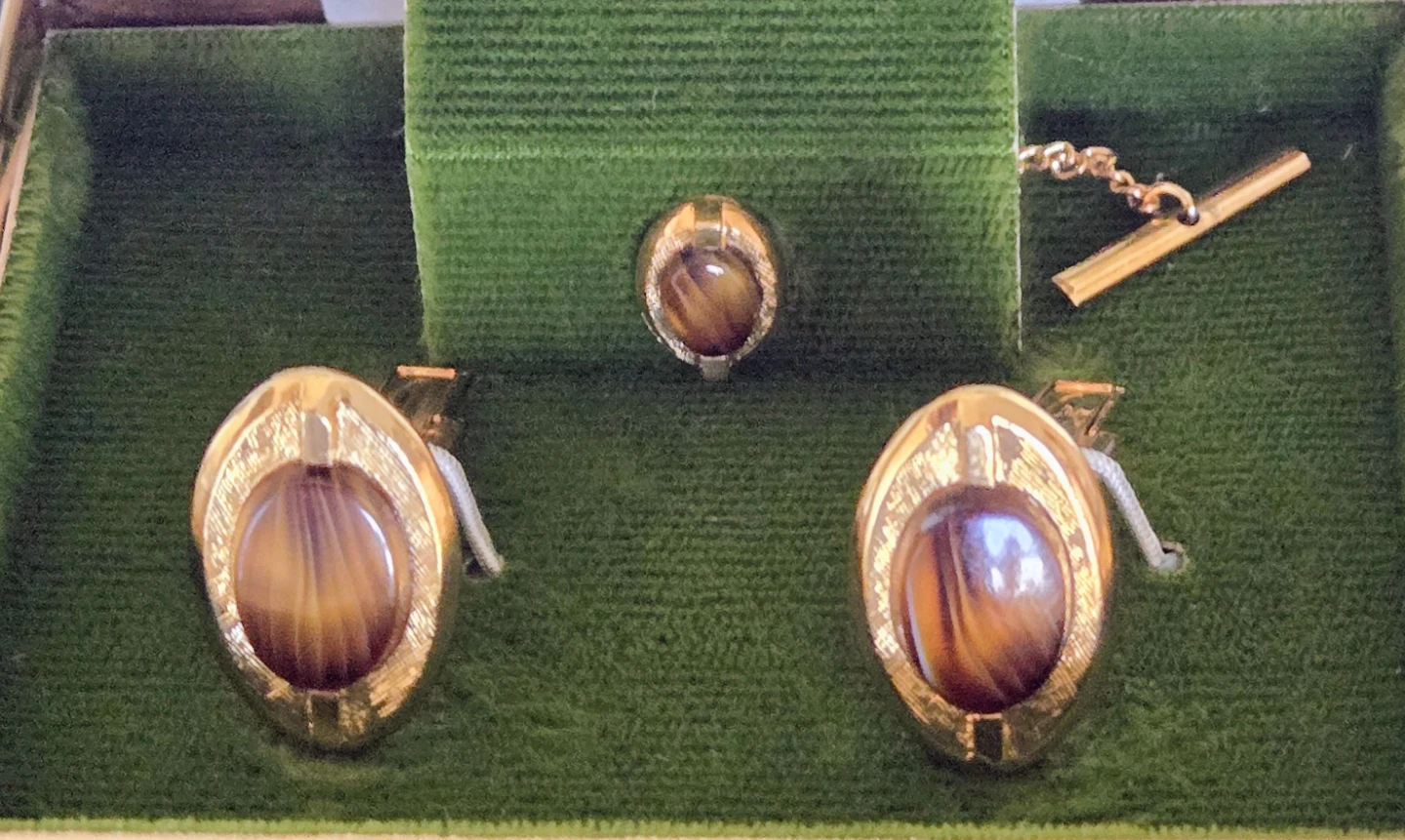 Vintage 1960's "Dynasty" Cufflinks/Tie Tack Set, Tigers Eye - photo 5