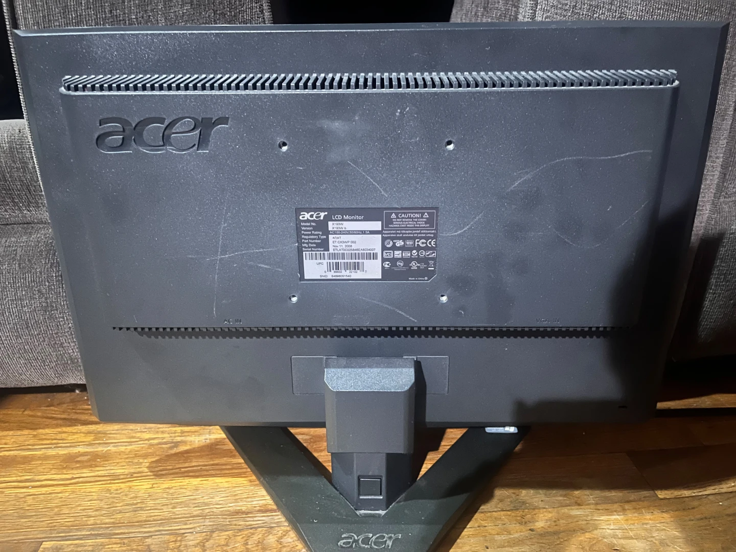Acer X193W 19-inch LCD Monitor - photo 2