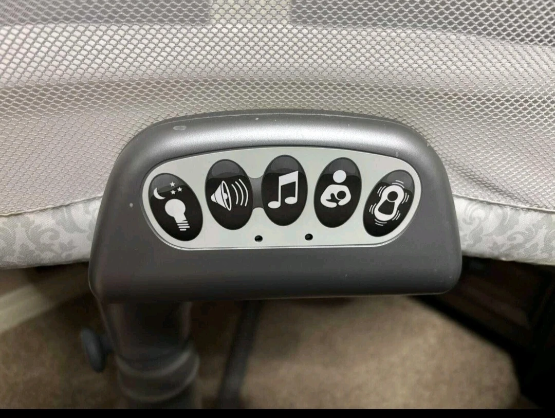 HALO Bassinest Swivel Sleeper - photo 5