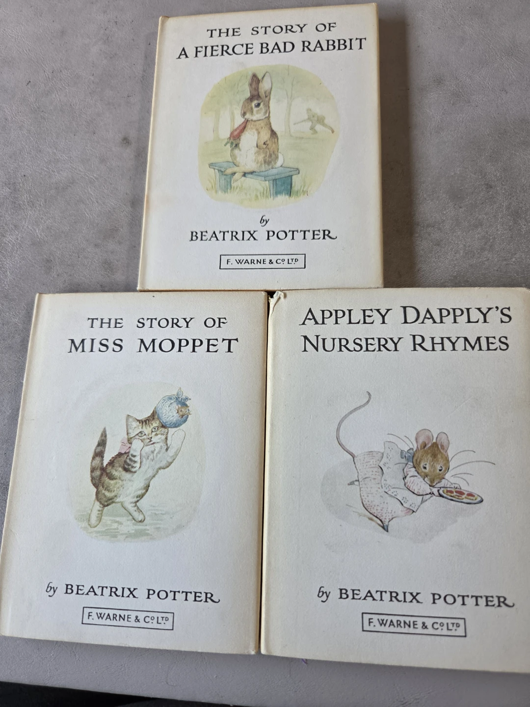 Beatrix Potter Tale Library Set - photo 3
