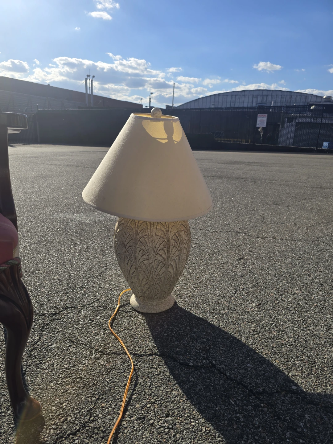 2 Antique chairs and a lamp - photo 2