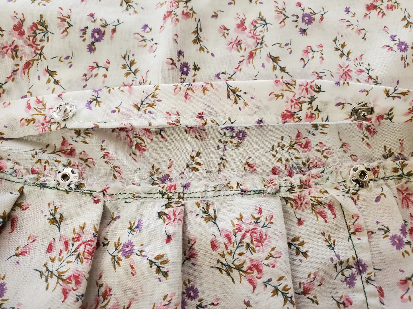 Vintage Handmade Floral Ruffled Pillow Sham 🏈 - photo 3