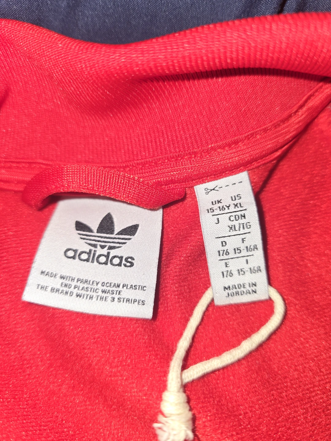 Adidas Original Red Tracksuit Set - photo 2