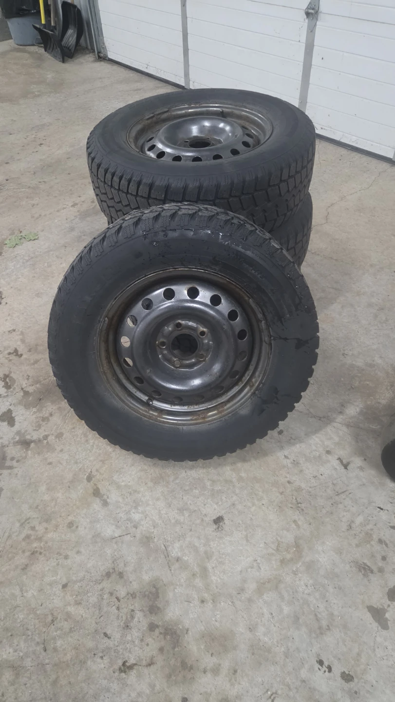 Set of 4 winter tires on steel rims - photo 3