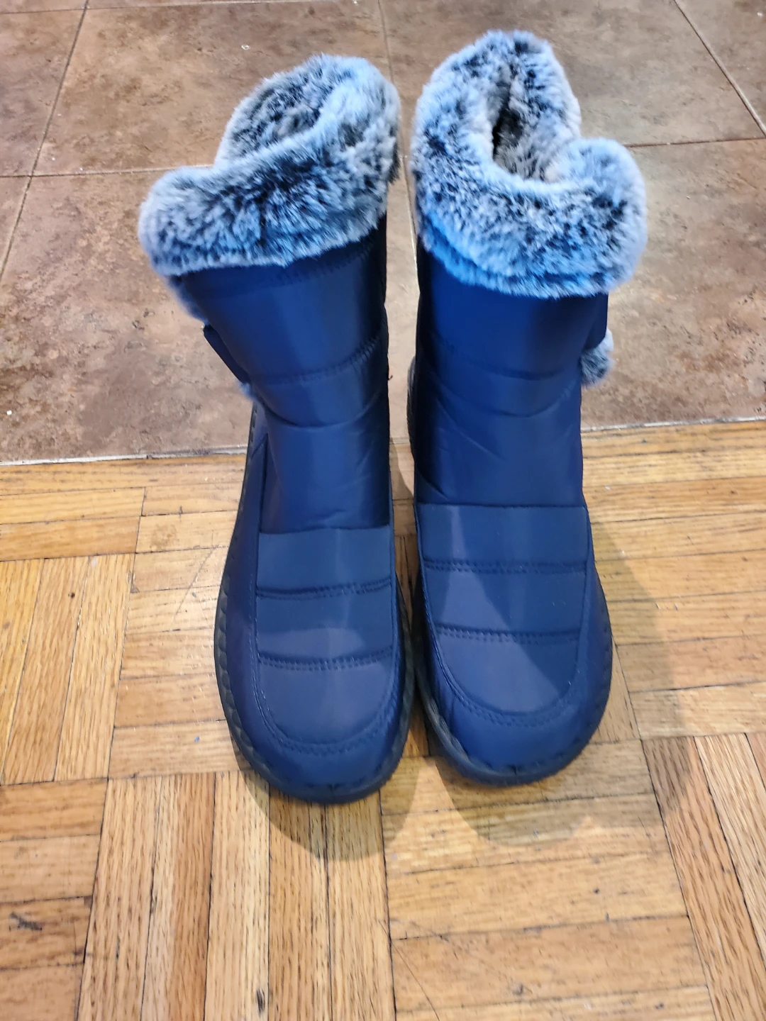 Snow Boots  Brand New Size 37 - photo 2