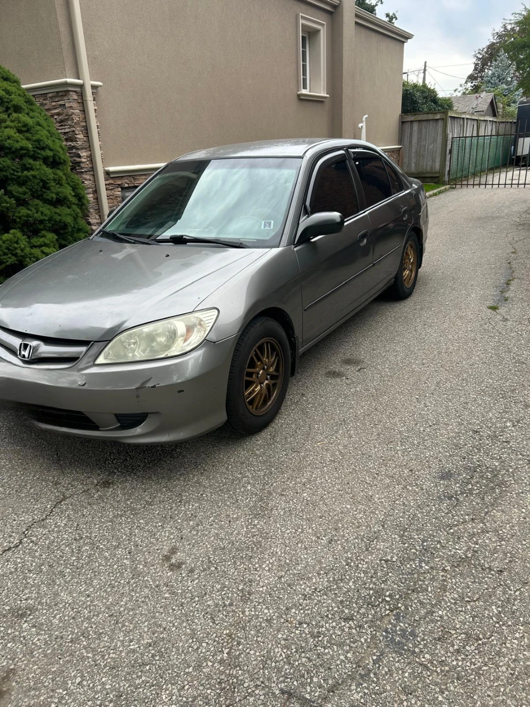 Grey Honda Civic sedan special edición - photo 2