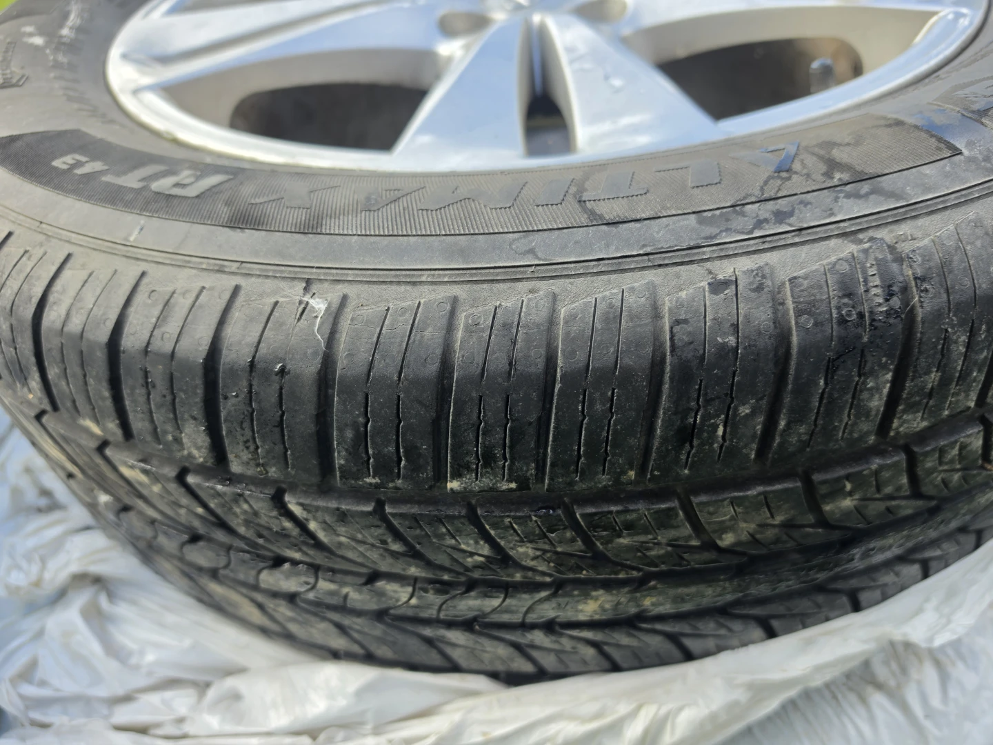 Summer Tire with Hyundai Rim - photo 2