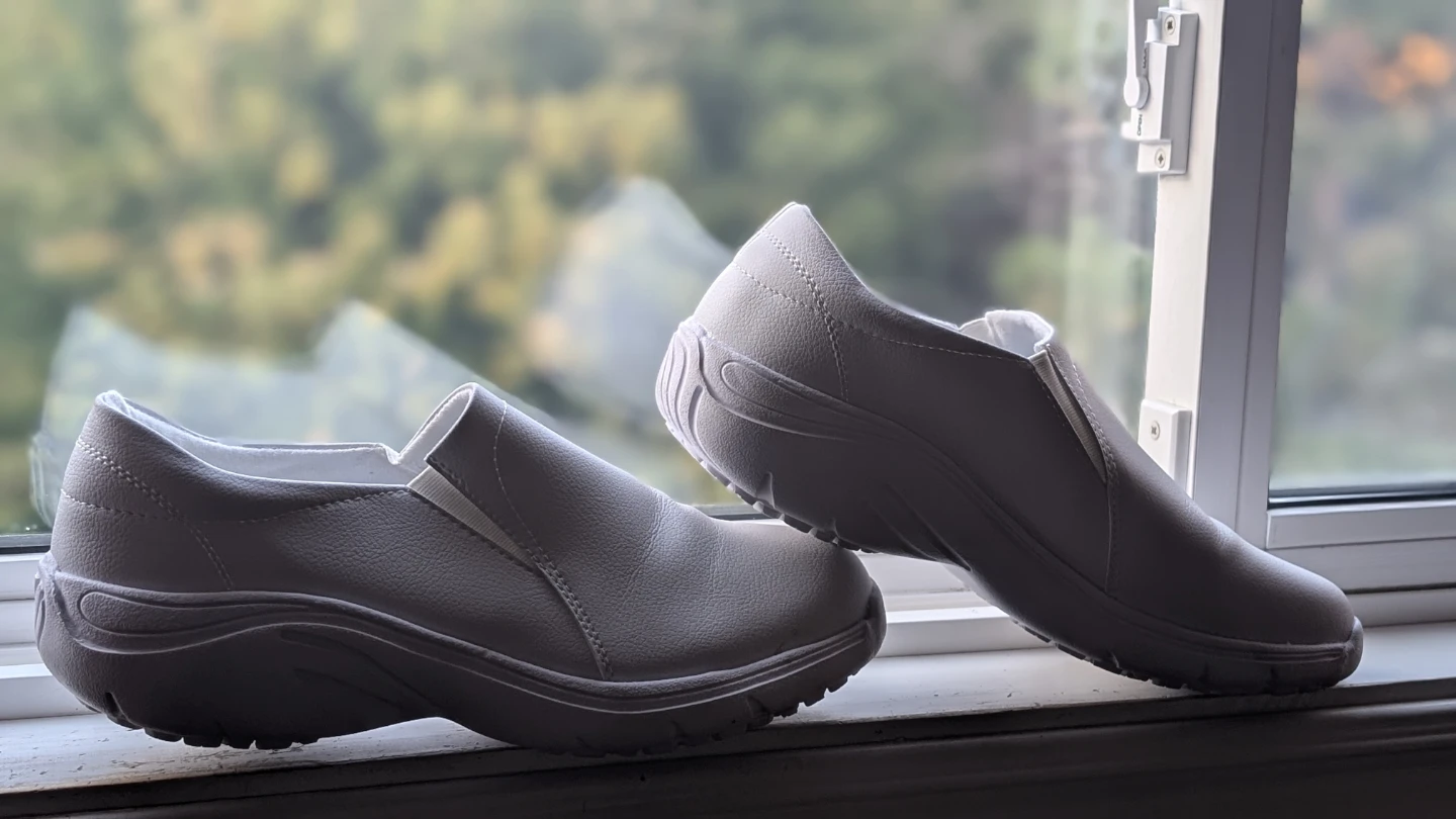 Hawkwell White Slip-On Shoes Size 10, $20 - photo 2