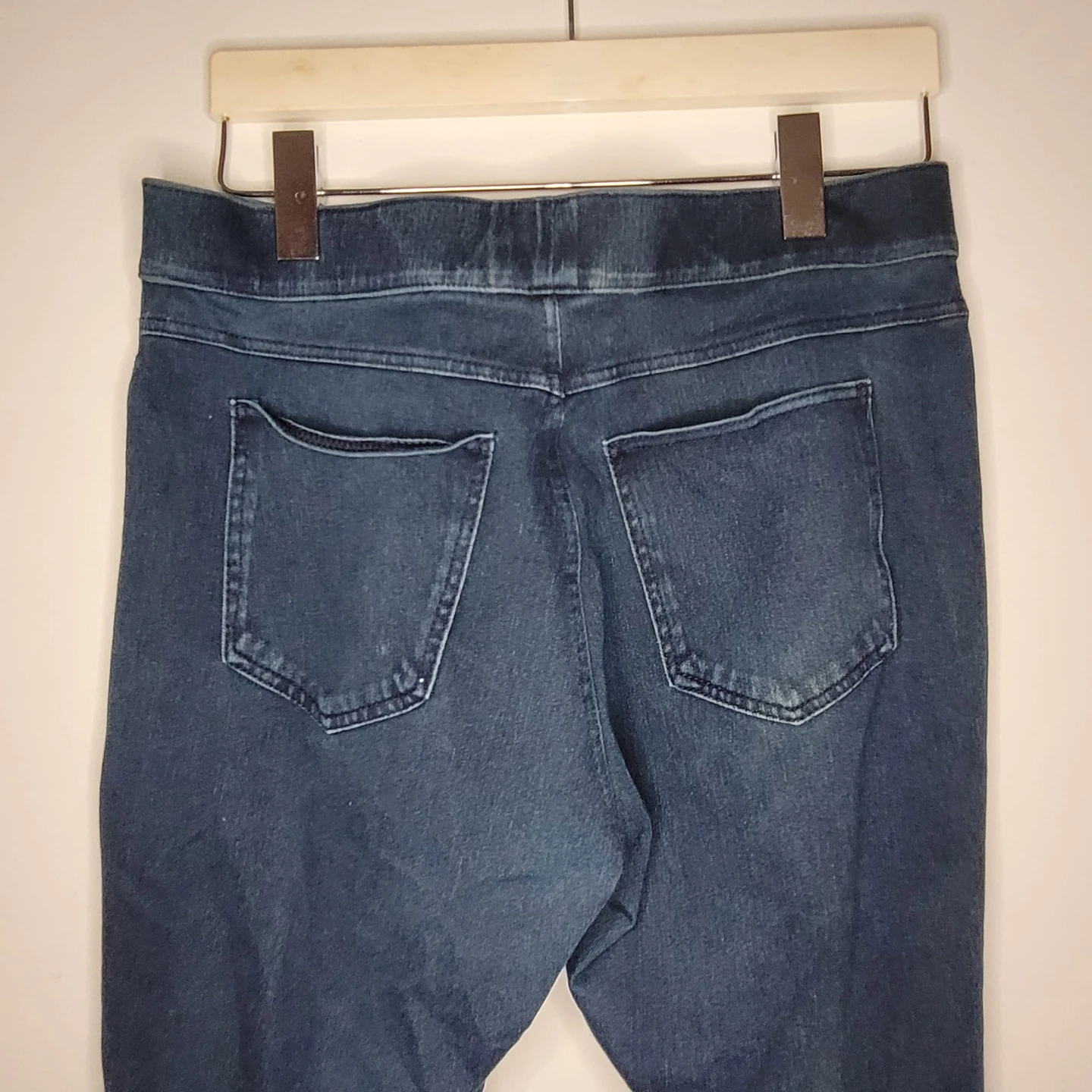HUE dark blue denim leggings