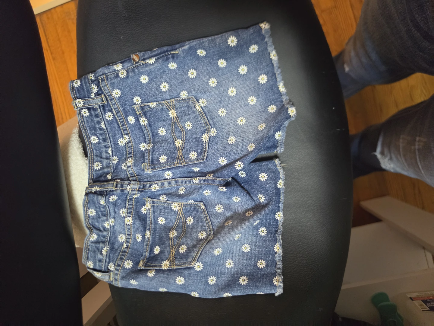 Arizona Denim Shorts with Daisy Print