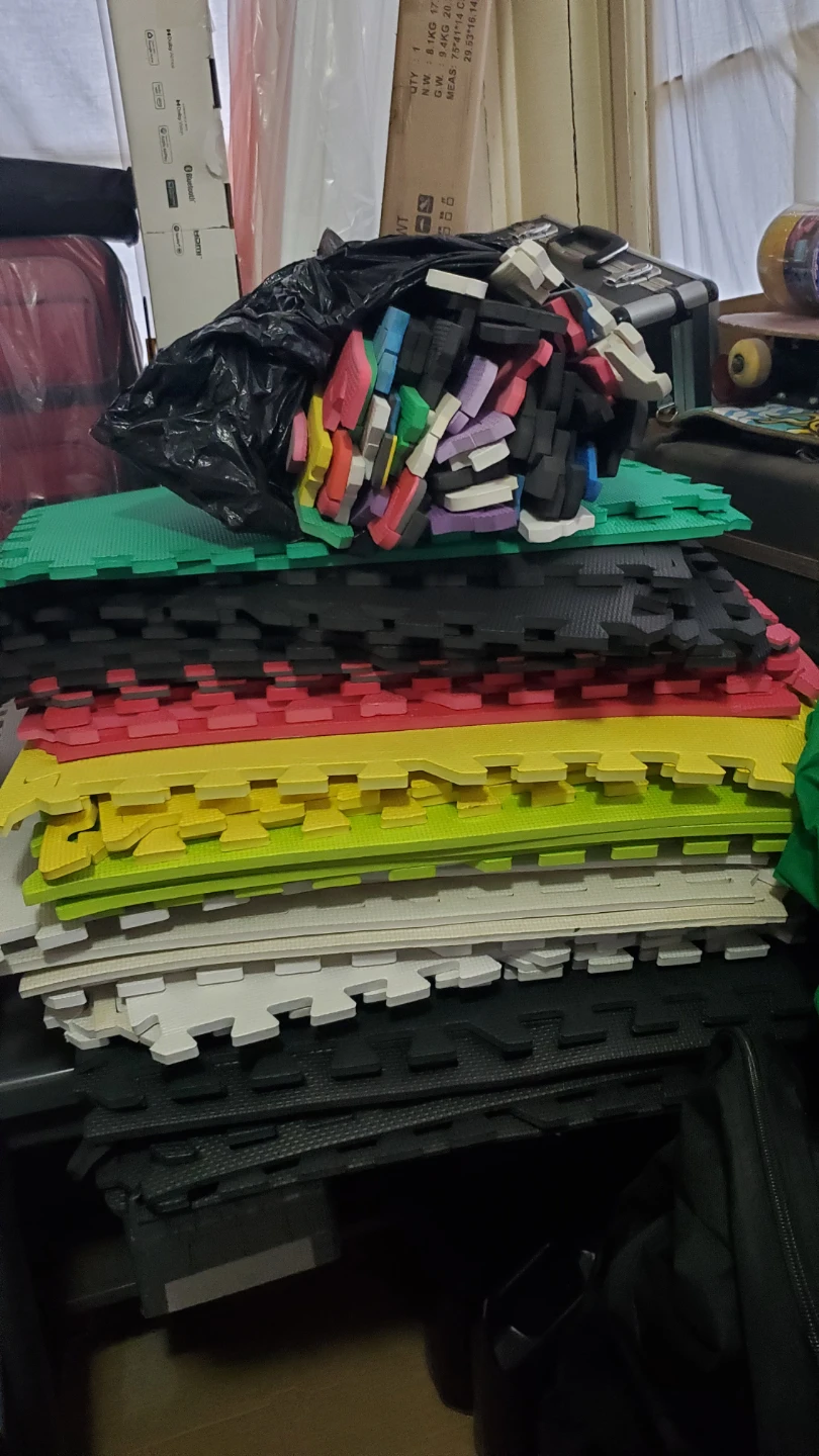Interlocking Foam Floor Mats - Multi-colour