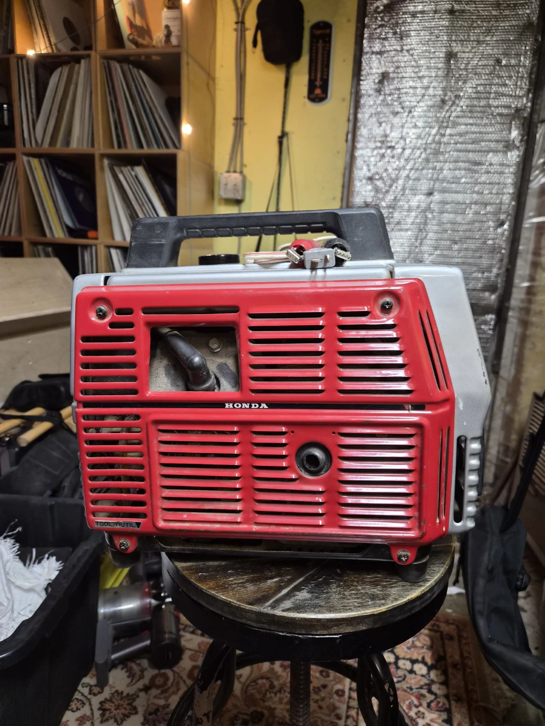 Honda EM600 Portable Generator - photo 2