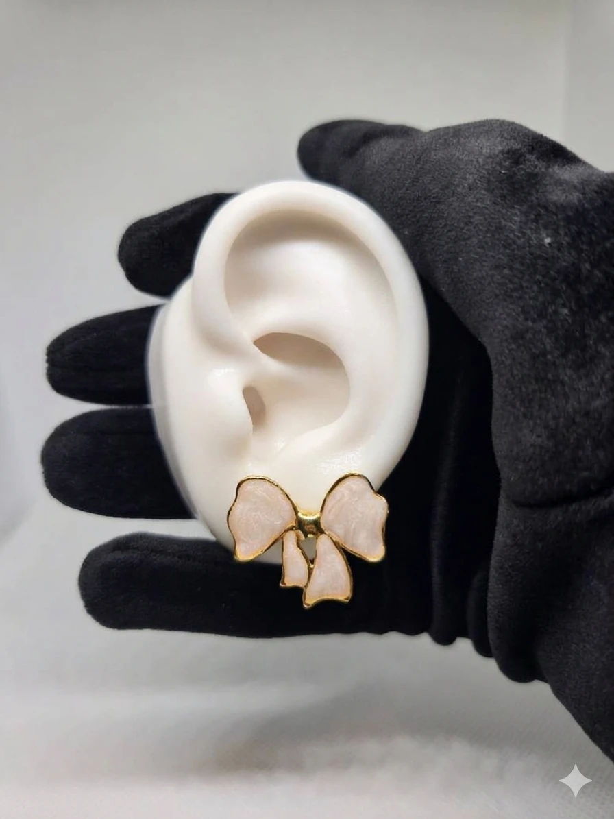 Creamy Color Bow Earrings
