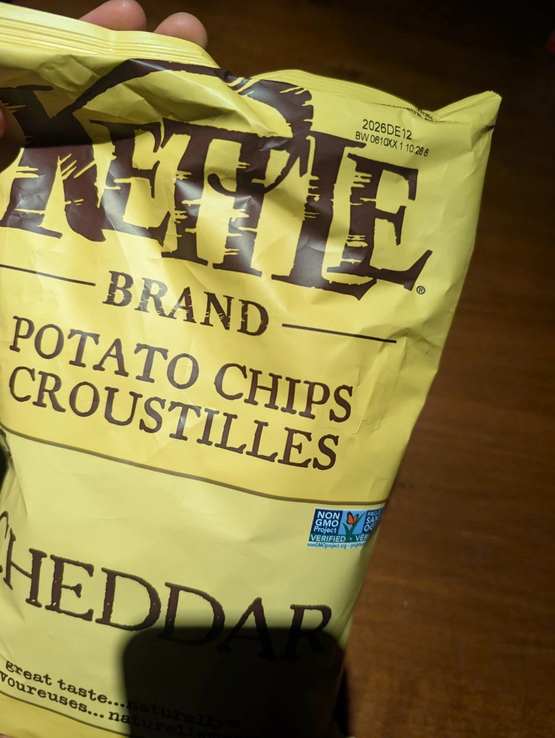 Kettle Brand Cheddar Potato Chips - photo 2