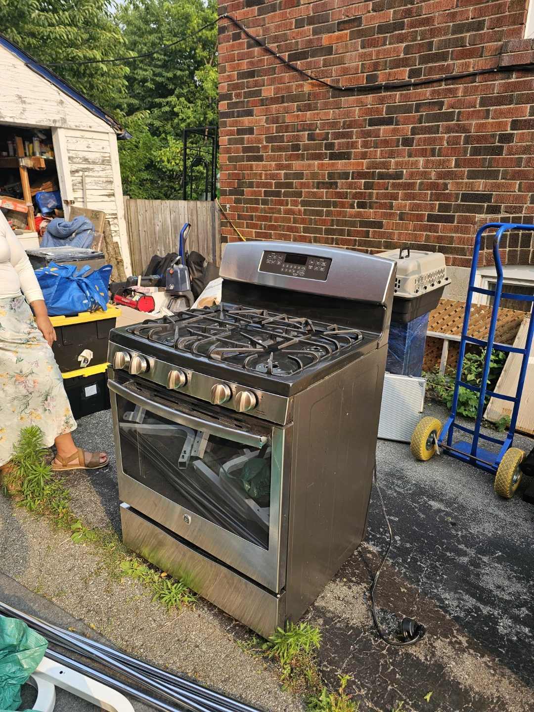 GE Gas Range - photo 4