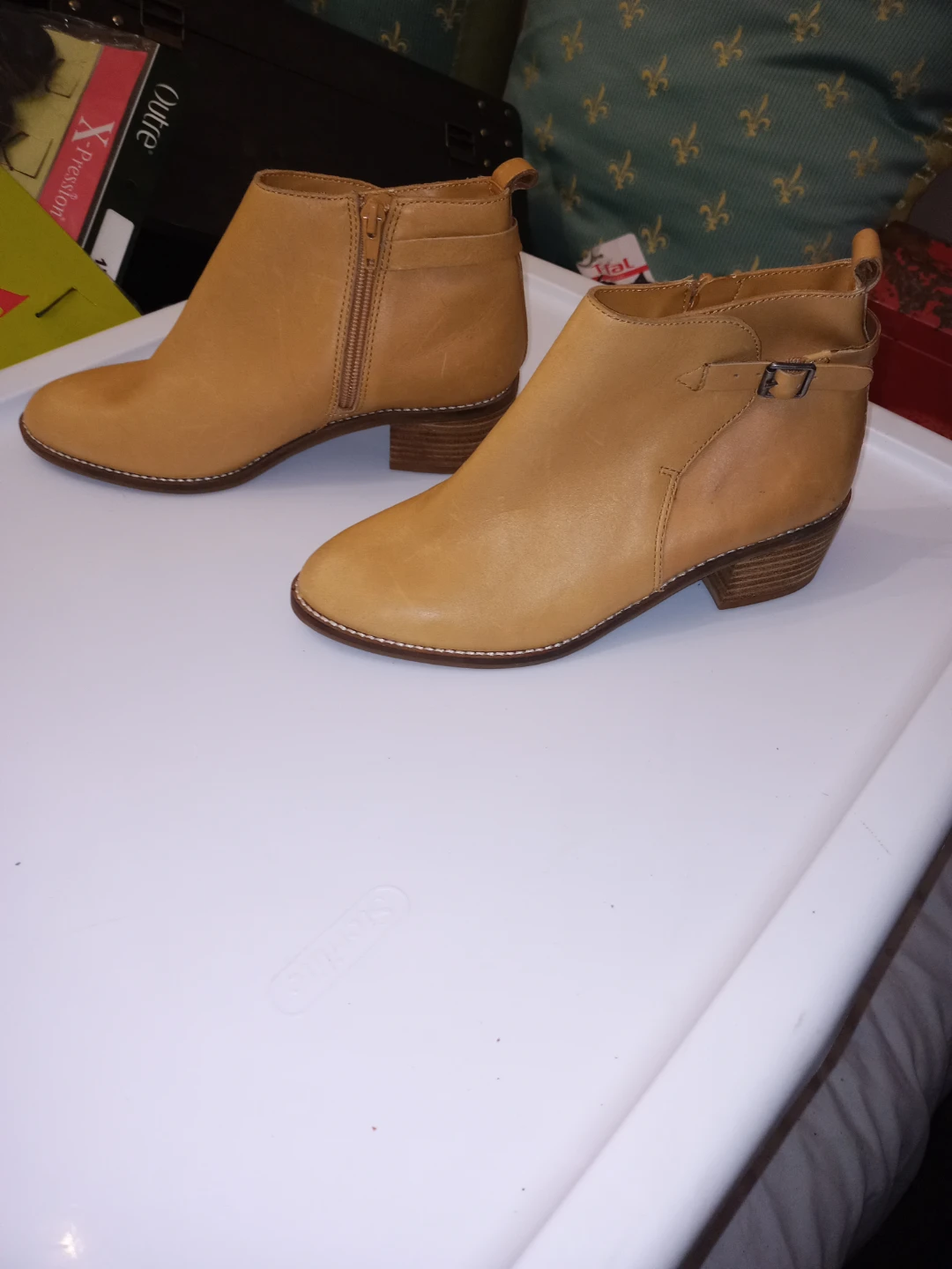 Women's Tan Zippered Boots - Size 7.5
