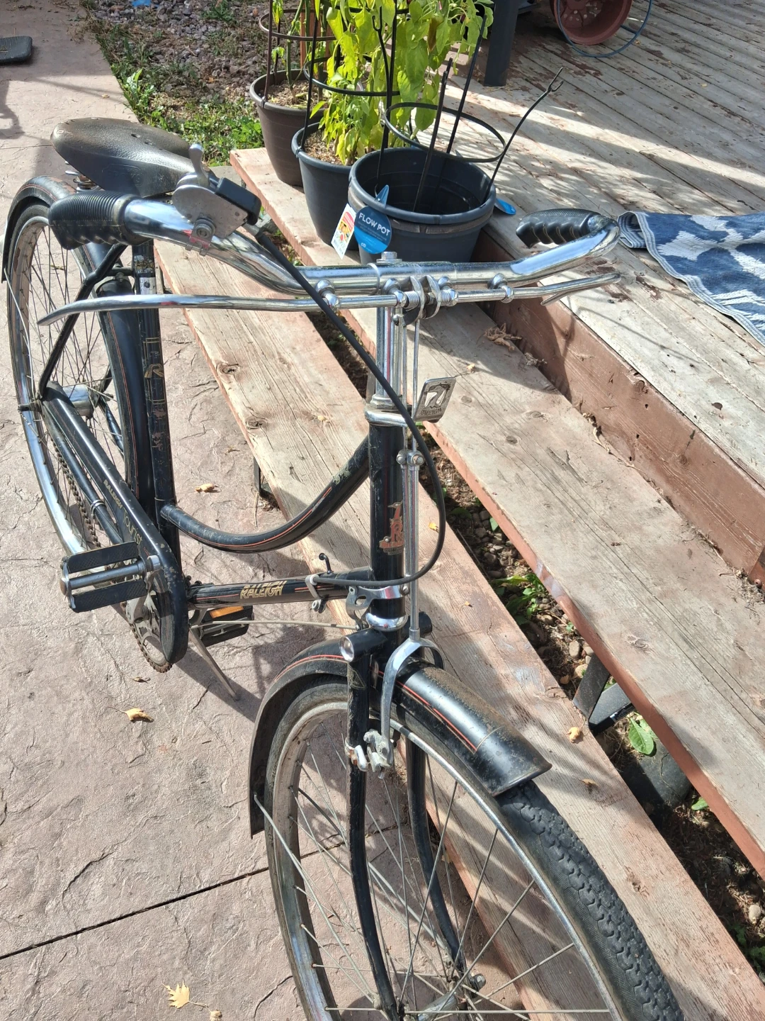 Vintage Raleigh Tourist Bicycle - photo 2