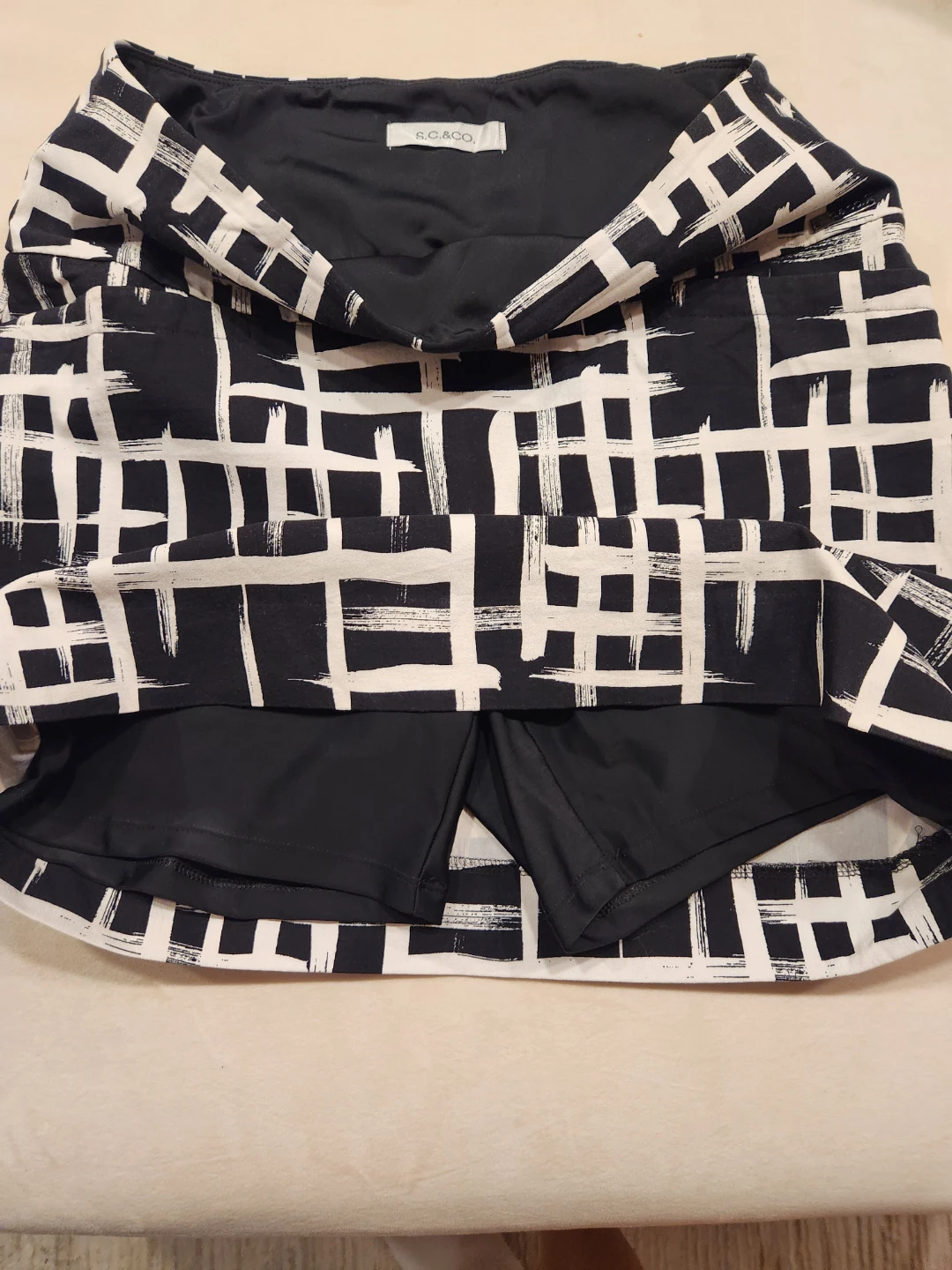 S.C.&CO. Plaid Print Skort - photo 3
