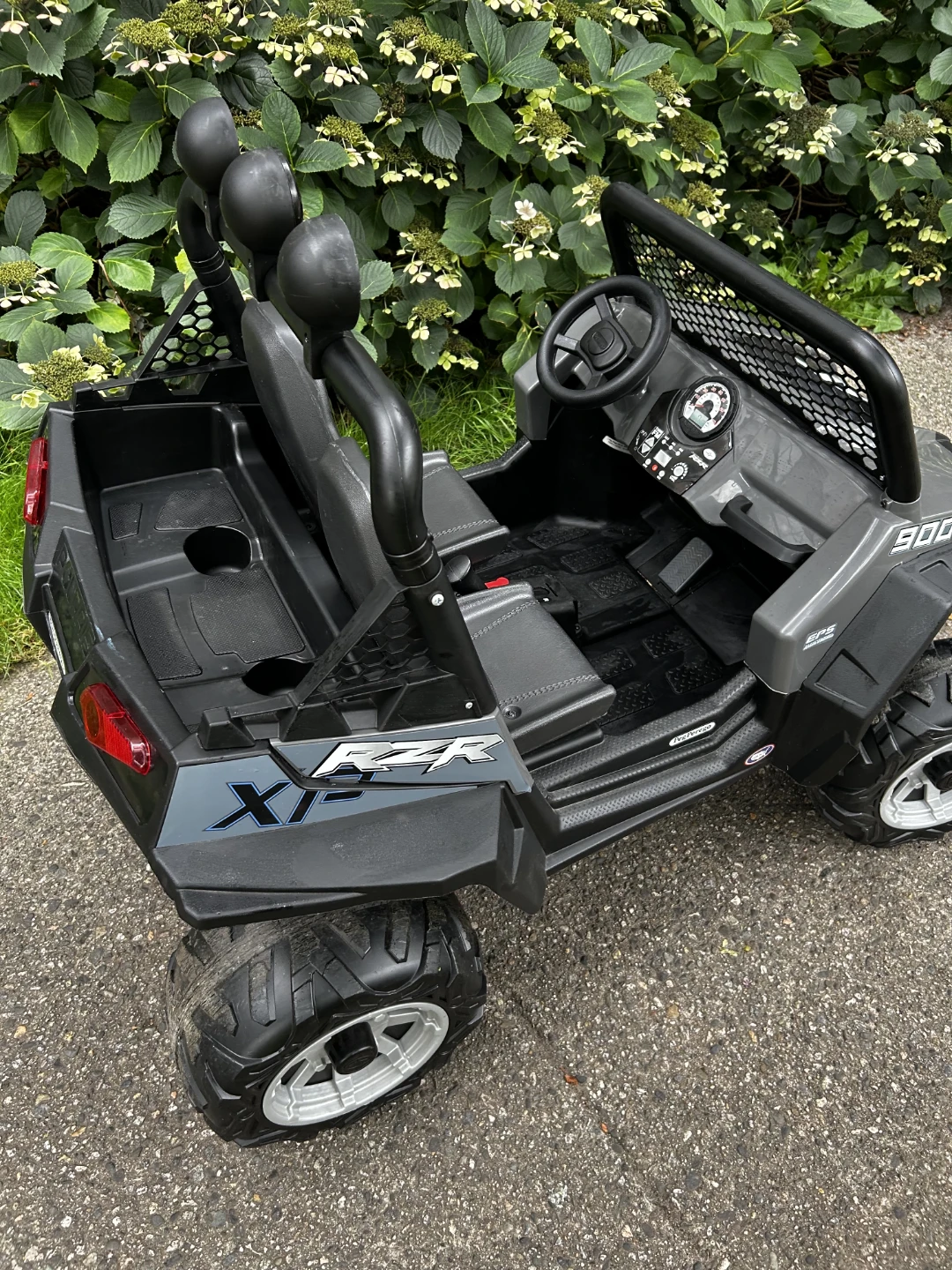 Peg Perego Polaris RZR 900 Kids Ride-On - photo 3