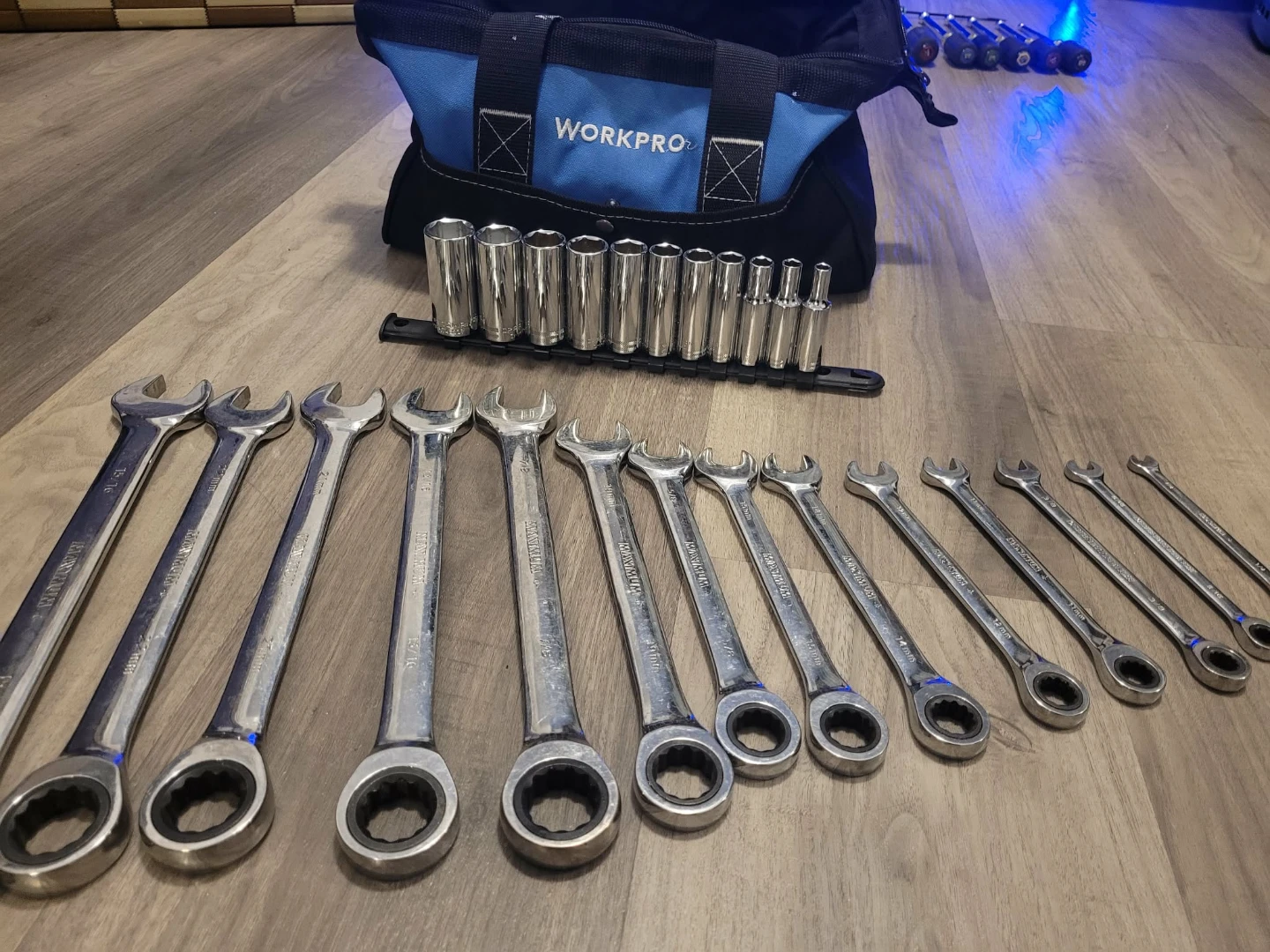 WORKPRO Ratcheting Wrench and Socket Set with Bag