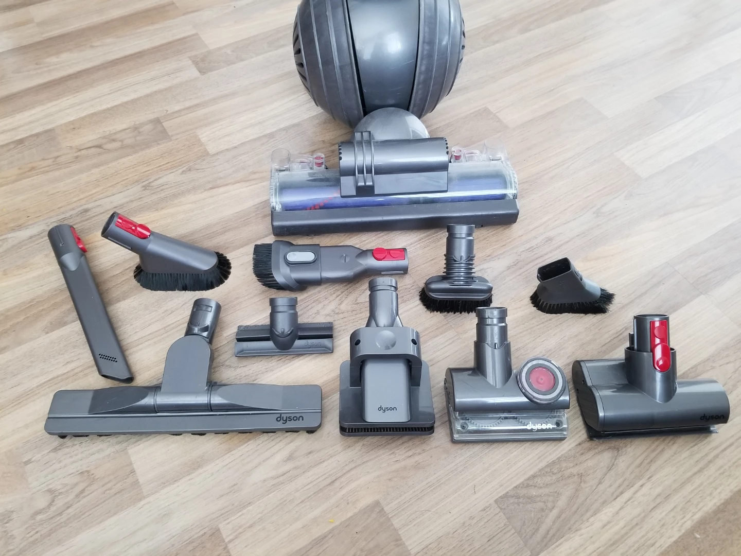 Dyson DC77 Vacuum with Accessories retail $700 open to trade - photo 3