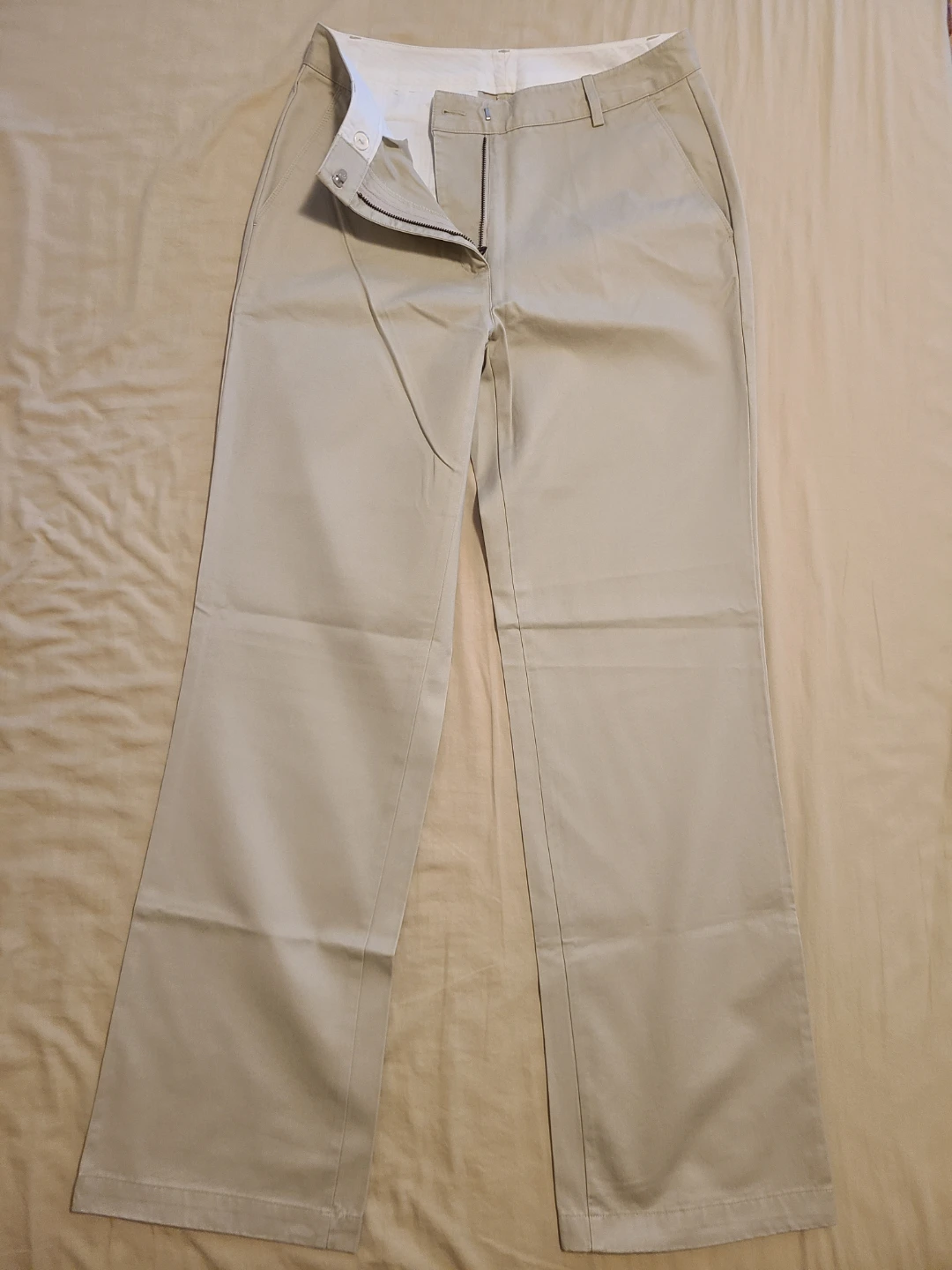 L.L.Bean Beige Chinos Size 8  🏈 - photo 2