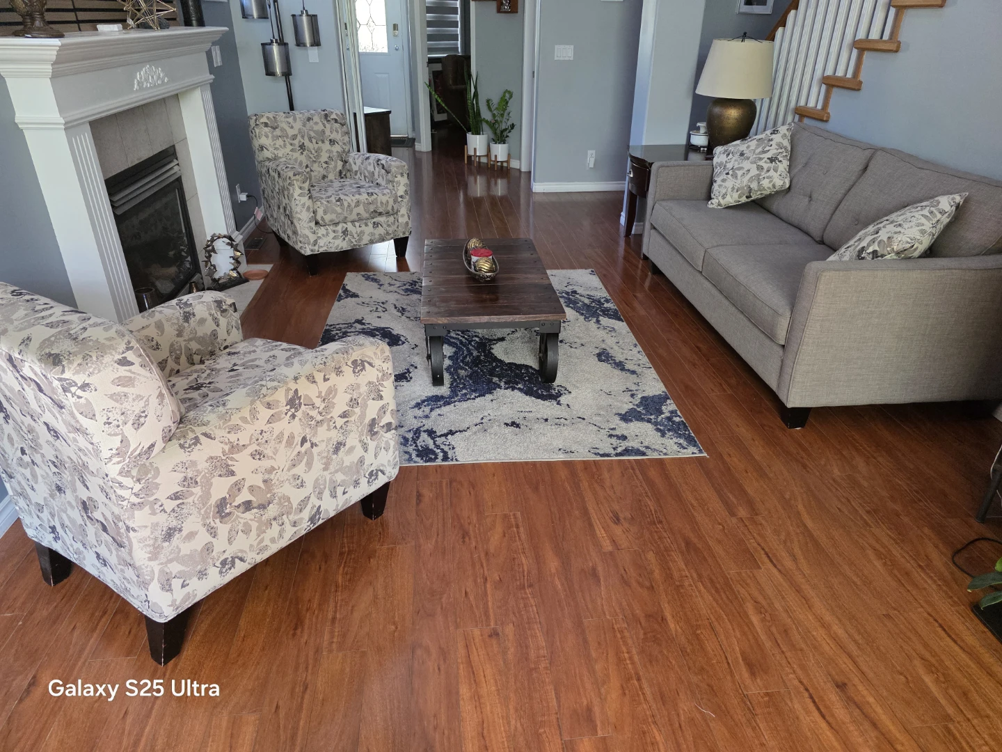 Three-Piece Living Room Set - photo 5