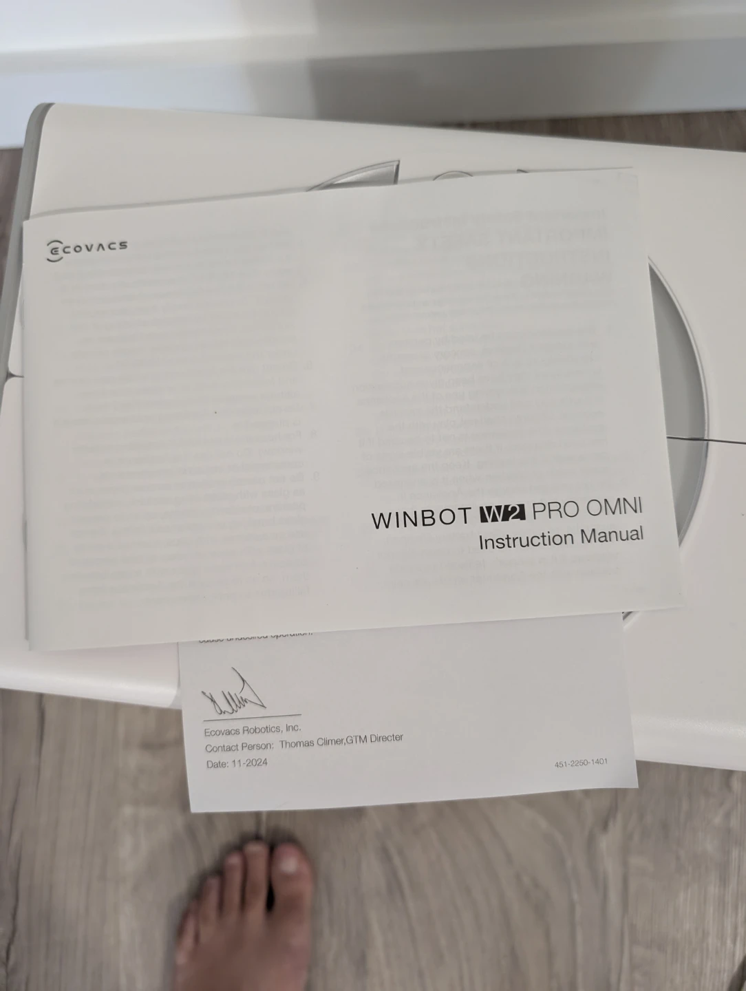 Brand New ECOVACS WINBOT W2 PRO OMNI Window Cleaning Robot - photo 4