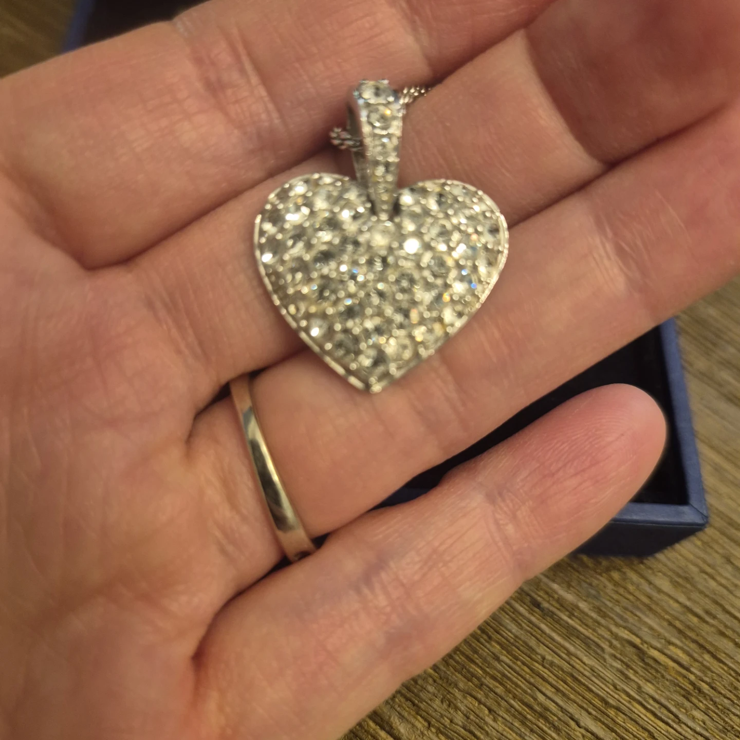 Swarovski crystal heart necklace (Minor imperfection) - photo 3