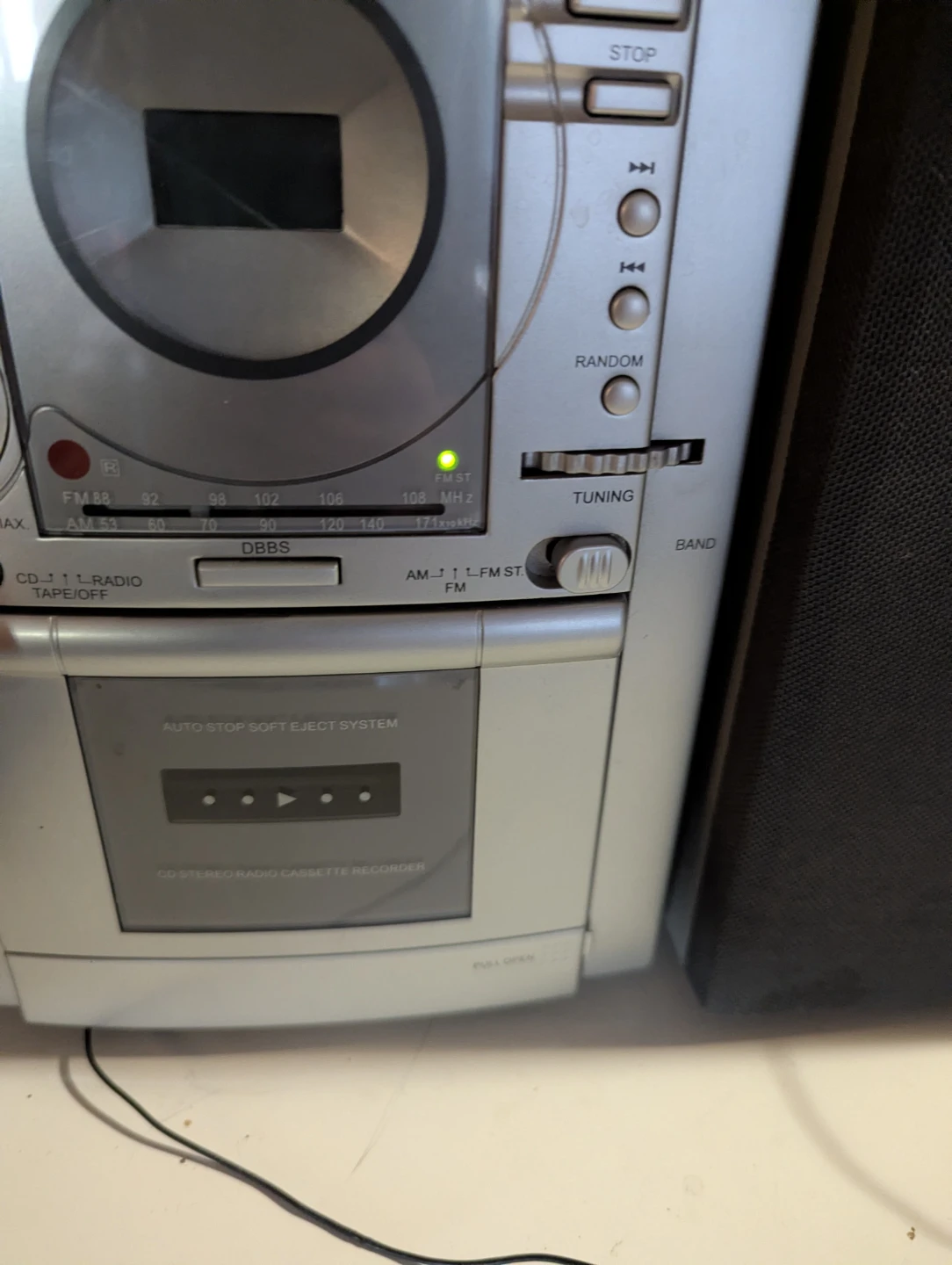 Nexxtech Micro Component CD and Cassette System - photo 3